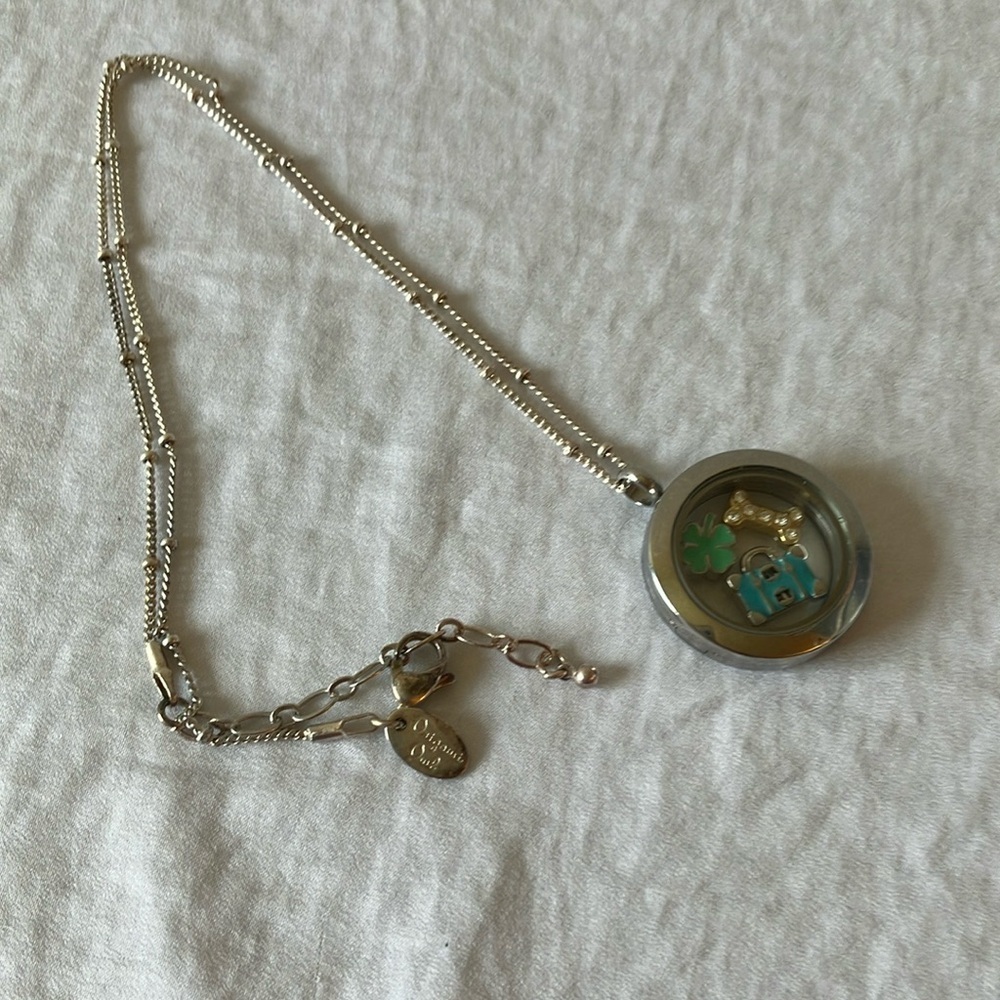 Origami Owl: Silver Tone Pendant Necklace- Green & Blue Charms- Hinged